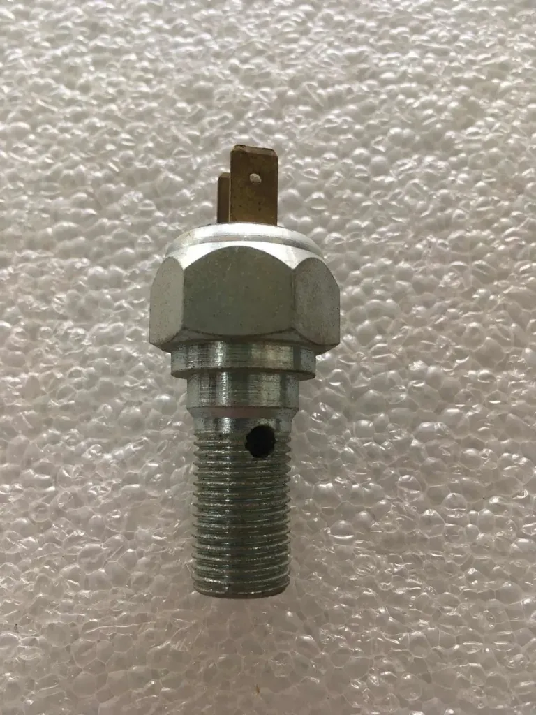 F-64-A - Bulbo De Freno Renault R8 R10 R12 Todos AUMA