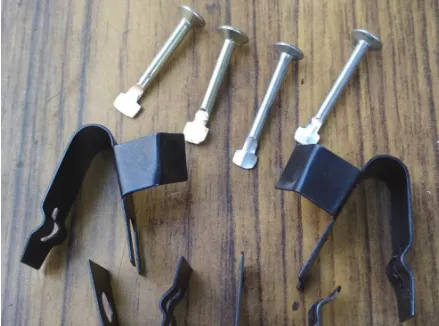 Seguro Muelle con Clavo SUZUKI VITARA 92-95 C/PATA 8396