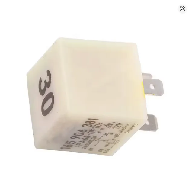 [165906381] 165906381 - Relé Unidad de Control para Volkswagen Jetta Golf 1993-2002 8D-X-200001 8D-2-010000 4B-1-054764 1.8L 2.8L 4.2L No. 30 en OEM