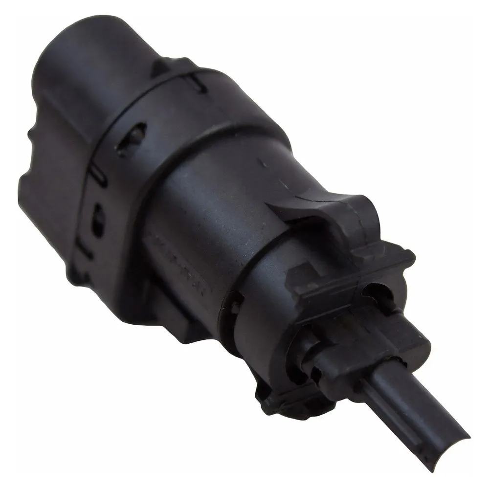 3M5Z13480AB - Interruptor (Bulbo) Freno (STOP) para Ford Fiesta Focus 11-19 en Motorcraft