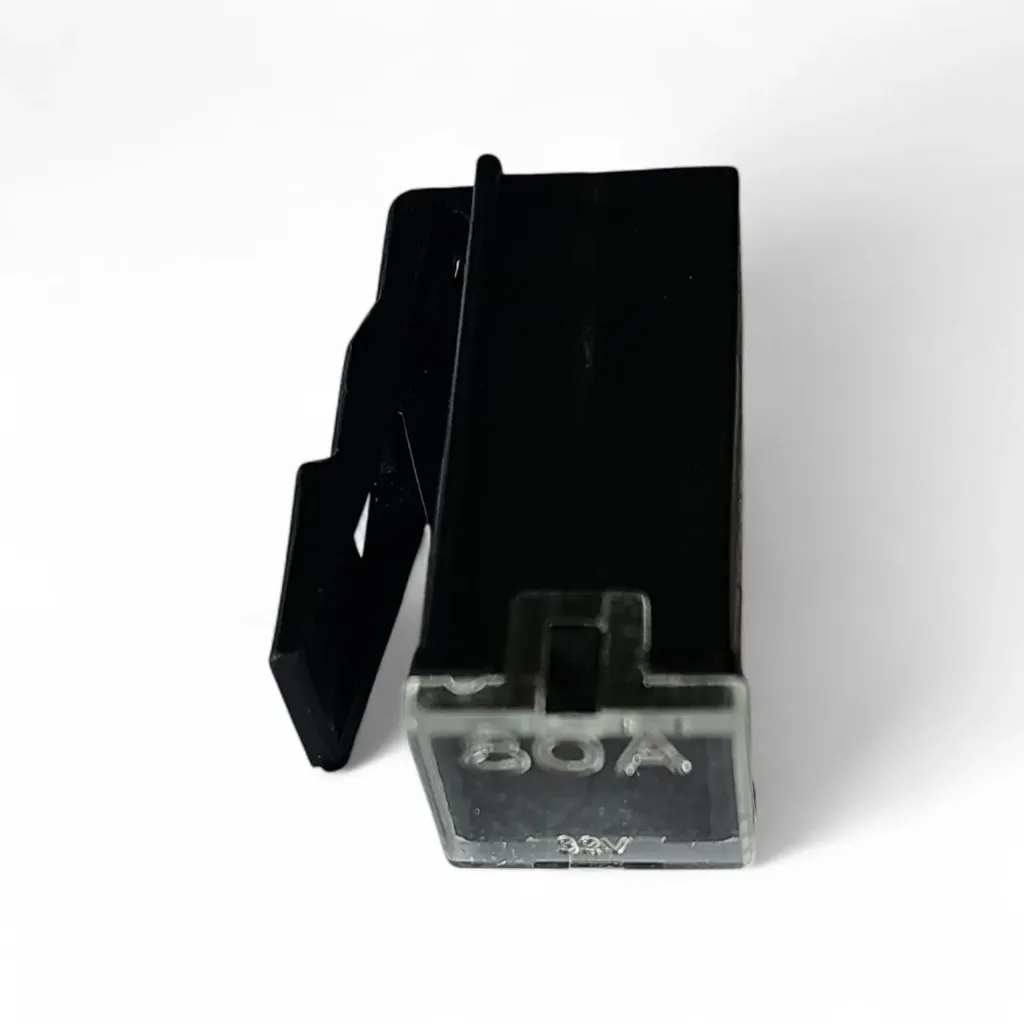 F80937 - 9321NP-80A - Fusible Nissan Mini con Seguro 80AMP
